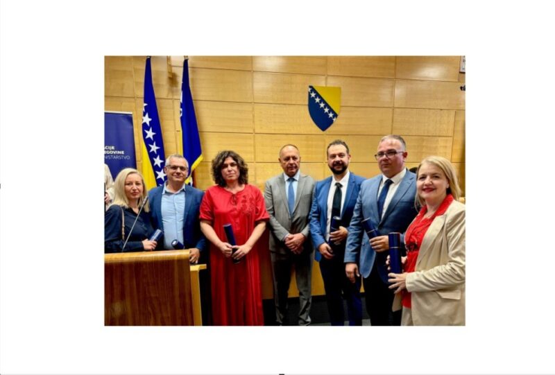istaknuta slika